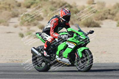 media/Oct-30-2025-Racers Edge (Thu) [[dabbdaf680]]/3-B Group/Session 2 (Bowl Exit)/